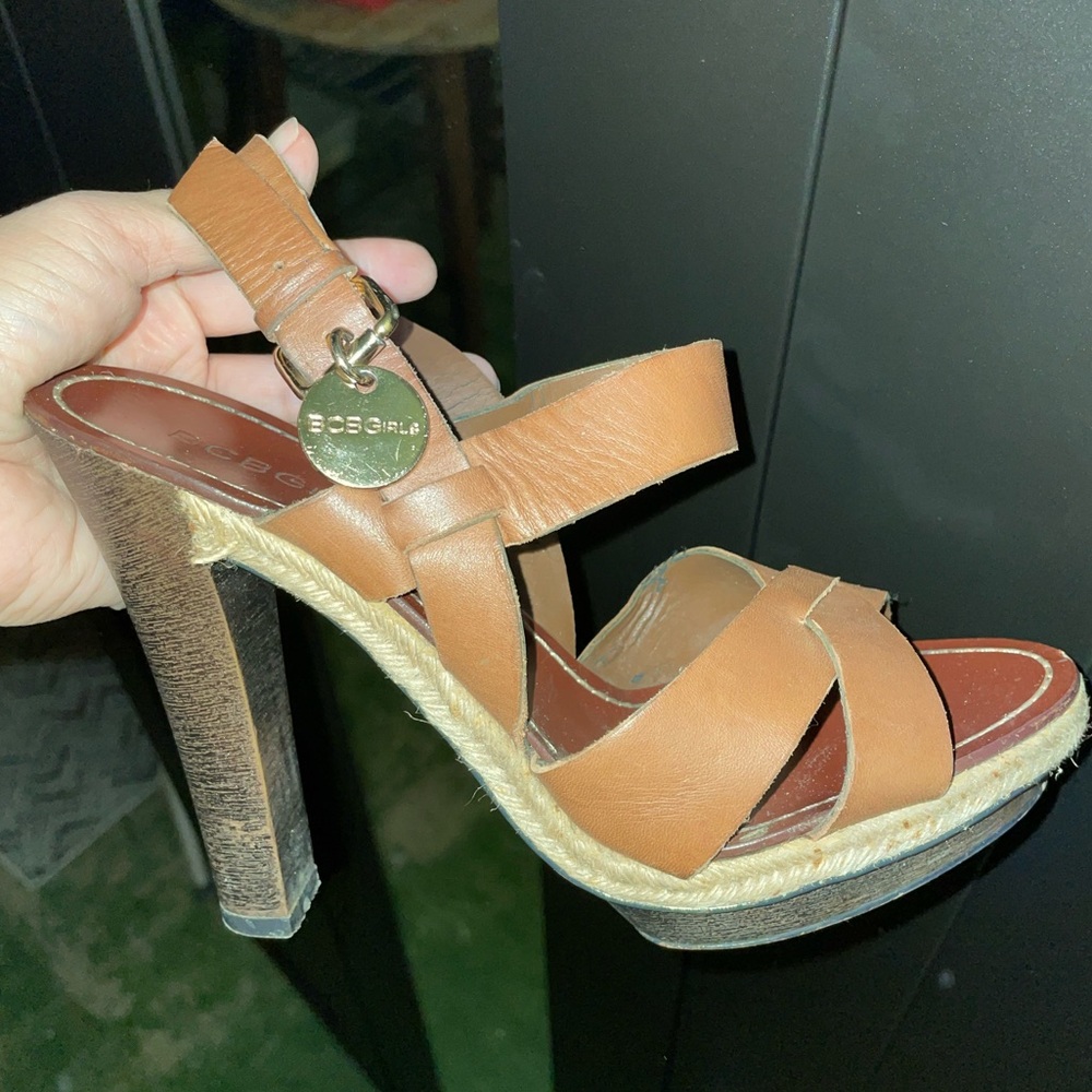 Bcbg brown heels